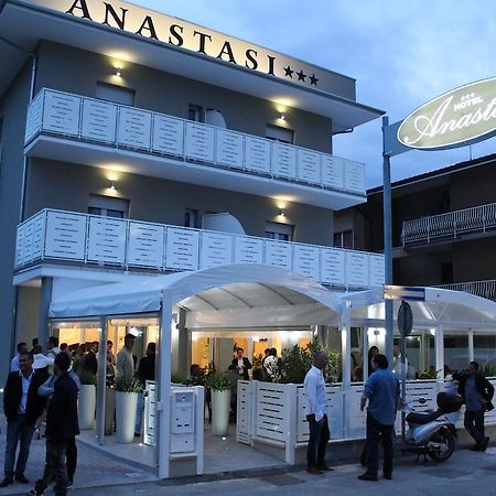 Anastasi Hotel E Residence Червия Екстериор снимка