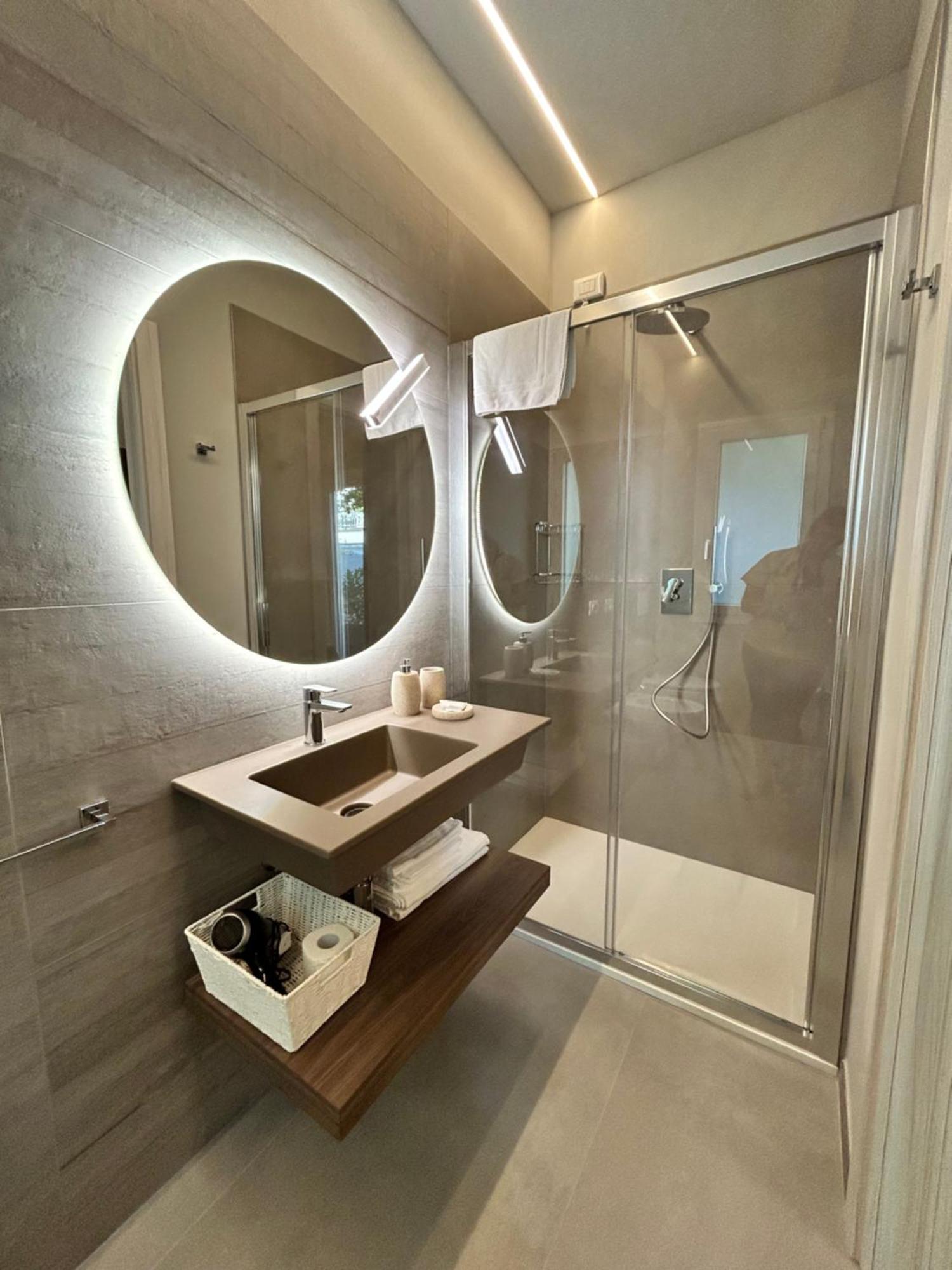 Anastasi Hotel E Residence Червия Екстериор снимка