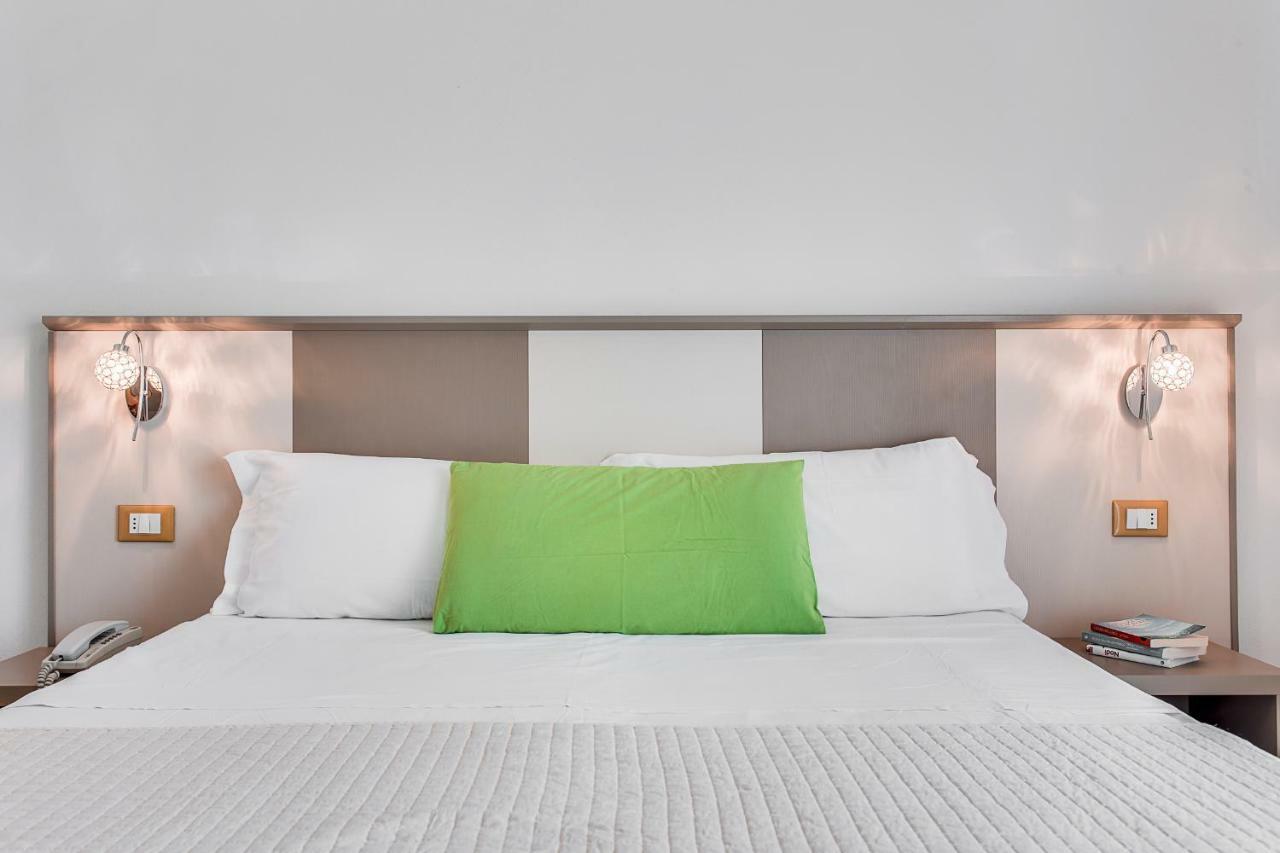 Anastasi Hotel E Residence Червия Екстериор снимка